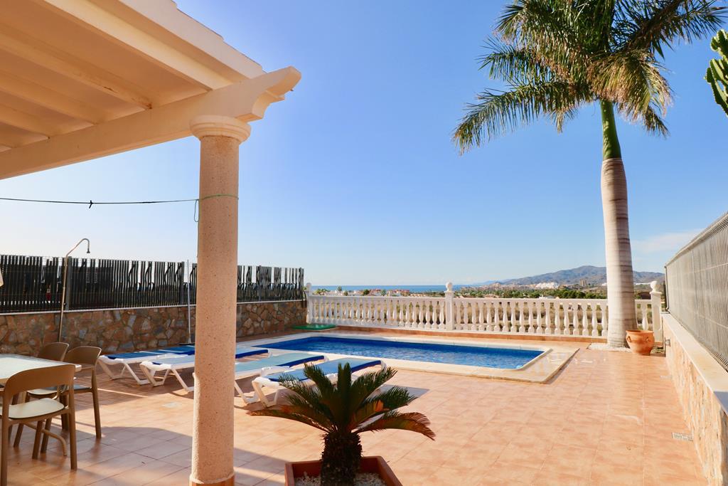 Alquiler Villa en SAN JUAN DE LOS TERREROS - VILLA (Ref. PUESTA)